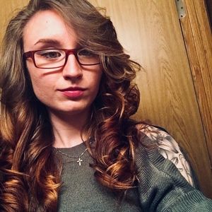 Meet your Posher, Kristina